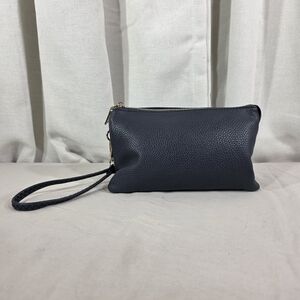 Jen & Co Navy Pebbled Vegan Leather Wristlet | Triple Zip Organizer Clutch
